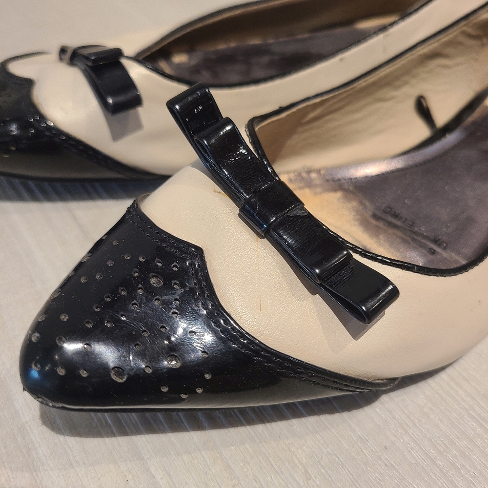 Red Herring Women's Cream & Black Patent Ballet Flats - Picture 4 of 7